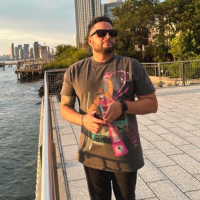 Freelance photographer/videographer, sports lover, movie geek, video game enthusiast & Chicken Parm aficionado 🇩🇴