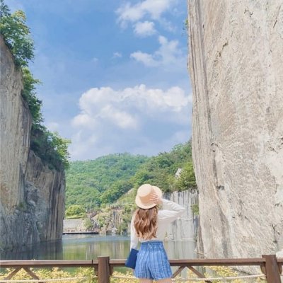副業で安定した収入を得る方法を発信中。副業初心者に有益な情報をお届け。多少ですが現金配布企画も始めました♫ フォロワーさん優先→https://t.co/6CvEZGRFus