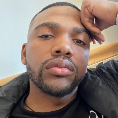 (He/Him) • Vinyl Collector • Anime Lover • Amateur Foodie • #UnapologeticallyBlack • Kelela Stan account