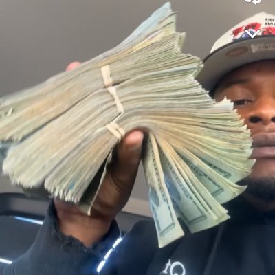 ✨LongLiveQuez💙🦍#LLL#LLJ💙🅱🙏🏽 Runnin up a Check 🤑🤘🏽💸. SC:chickeng1018 ig:Bagman Gadis