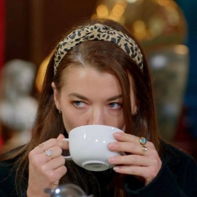 abitobsessive94's profile picture. she/her. just a 31yo lady. well intentioned, but very annoying.