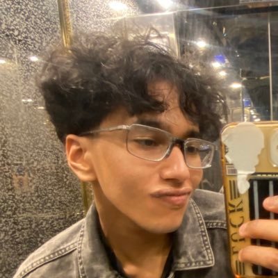 ebybypo's profile picture. You still have a lot to do Boooooooooy