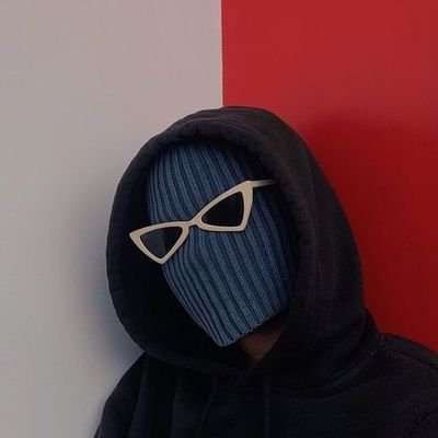 Entrepreneur|
Medical student👨🏽⚕️|
Otaku🔥🔥|
P🏀int Guard|
Gamer🌚😼|
Illustrator ✏️✏️|•°.
................