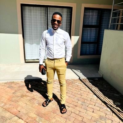 RMThobejane's profile picture. A man of integrity and Respect; whose vision is to change the world Mala Fide into Bona Fide.