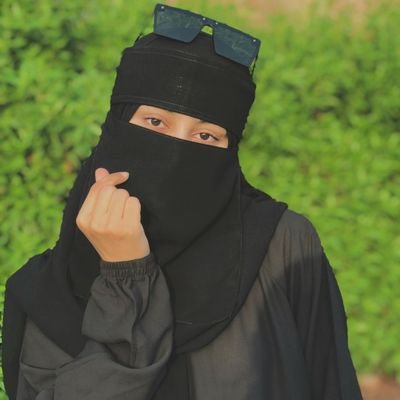 _umeedsehar_'s profile picture. - a hopeless romantic 🕊️