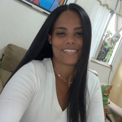 Sou filha daquele que até o mar obedeceu, e Ele me disse