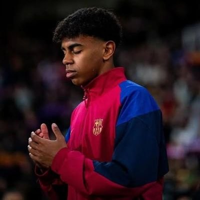 Bennyixhim's profile picture. Cule.
Writer. 
Boyfriend. 
Father ( of vardrid).
Freelance.
Buy my story: https://t.co/pic2i3vQnS