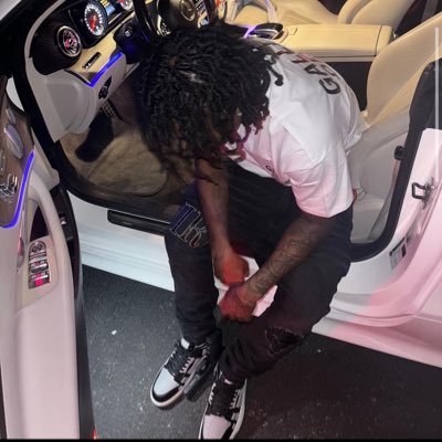 iHOOPxPOE GOLDEN WEST COLLEGE MEN’S BASKETBALL Alumni 6’2 SG LOW LIFE 🎈Forever 17 💔 LA Made, I.E. Raised, Vegas Living 🏆
