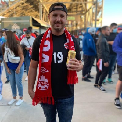 scorewithDee's profile picture. 