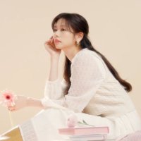 은주 (@_iris_bloom) 's Twitter Profile