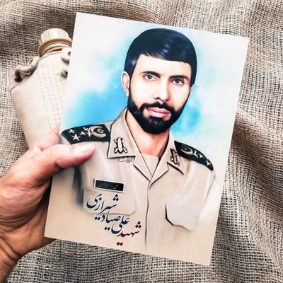 دانشجو 👩💻
دهه هشتادی
*زندگی یک تصادف است مرگ یک واقعيت...
‐شاملو