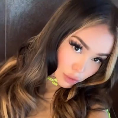Biography: New Here❤️ Fun💋 Here to pmake new friends 🤩❤️ ⚾️ 🏃♀️tennis🎾basketball