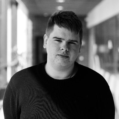 Helsingissä asuva porilainen & 22-vuotias tuleva journalisti✌️