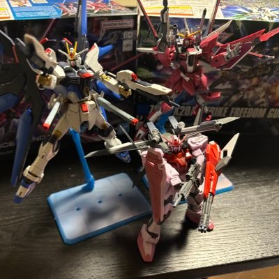 いつになってもガンプラ大好きおじです🙌 最近はZ系νGが好き😙素組塗装自由に組んでます‼️ 基本ガンダム&プラモデル好きと共有できたrと思います☝️