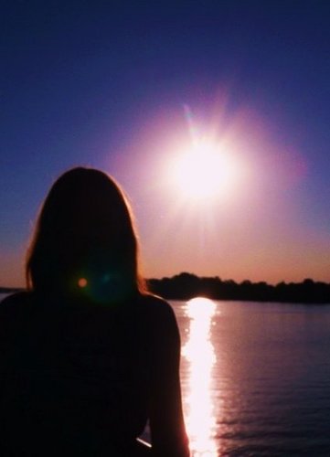 RhiJ0nes's profile picture. Bristol-based GP. Interested in global health and humanitarian medicine,  UK health inequalities, social prescribing, climate, silliness and being outdoors.