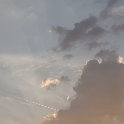 Myjeans's profile picture. Parent to child fighting Ewing Sarcoma a rare bone cancer.