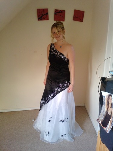 Xxx_Tru_Xxx's profile picture. Im a Modern Women, Im a Feminist who wants EQUAL right (not special). I work hard and hope I play as hard.