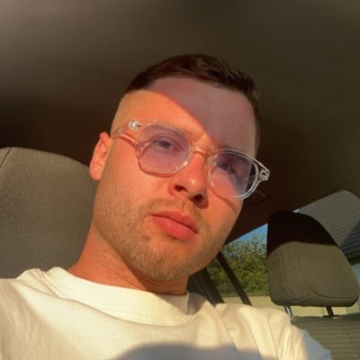 AZoX_vario's profile picture. 24 yo |