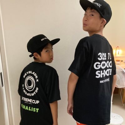 ベイブレード歴8年のバースト世代です🔥長男ベイブレード大好きマン(BDM)→G2🥇次男ミツキ→ジャパンチャンピオンシップ関西予選G1大会4位FINALIST エクストリームCUP2025関西予選G1大会5位 2025年9月ベイブレードXイベントアンバサダー取得。どうもAKです。ポケカもやってます