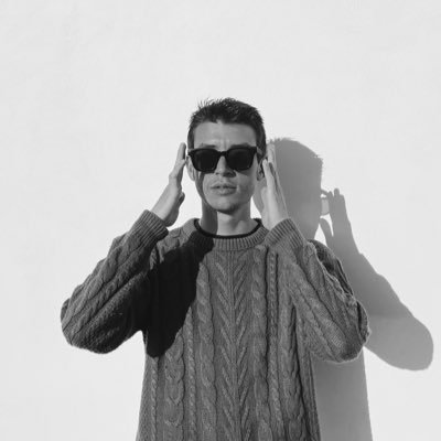 nachrv_'s profile picture. maestro AL📚💬