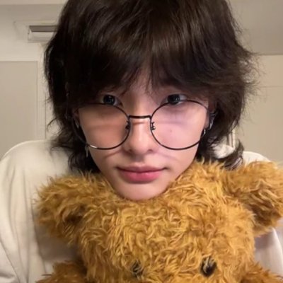 0320collector's profile picture. 𓂅 collecting #현진  ৎ୭