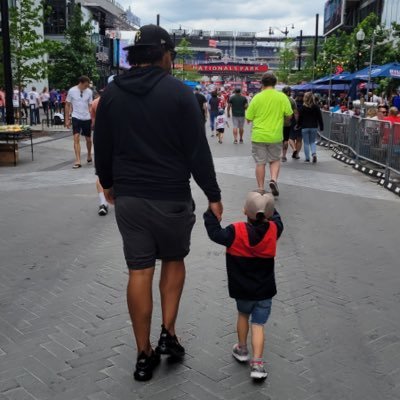 Dad of the Year (2x) && Software Eng. Python, JS, Infra — Birds 🦅 , Phils ⚾️ , Caps 🏒— gambler, Former college QB 🏈