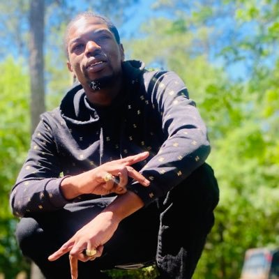 Your local neighborhood gamecock fan🔥🤙🏾🐔 Just trolling from the hood🕺🏾😂keeping it real playa✌🏾