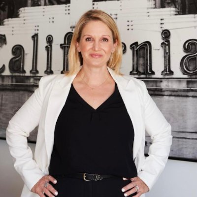 Elenanewto24571's profile picture. Co-founder & CTO of Xmetryx | 25+ yrs of meshing technology with design to ensure people have exceptional experiences. I'm a science geek, love travel & wine!