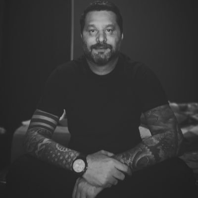 charlessaleh's profile picture. No caminho eu explico só vem