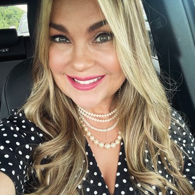 realromantictv's profile picture. A GIRL WHO LOVES ROMANTIC REALITY TV🖥 Married at first sight, 90 day fiancé, Darcey&Stacey, love after lock up, bachelor/ette, Love & translation, smothered