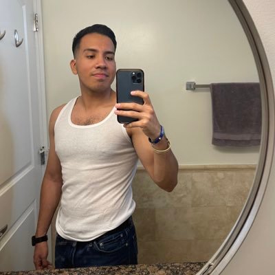 Abrego2Chris's profile picture. que loco es la vida 🤪