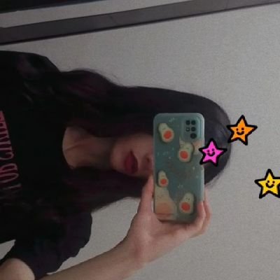 AriGangsTycat's profile picture. Lost in the labyrinth of my mind...