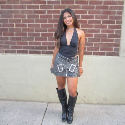 yofavefv's profile picture. 