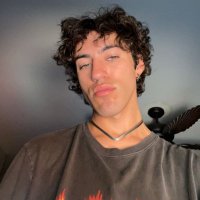 blucifer🐓 (@illusi0nnn_) 's Twitter Profile