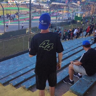 enzobonf's profile picture. doente por futebol & automobilismo