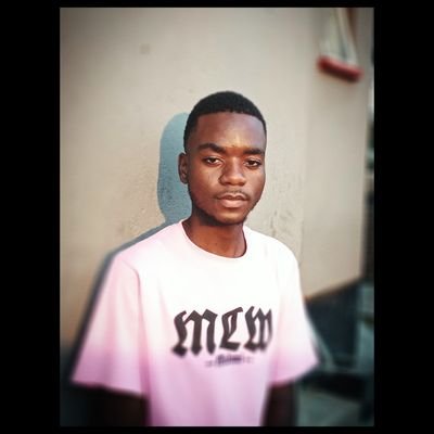 EfronKadzak's profile picture. Red devils.
CR7.
Physical planning student.