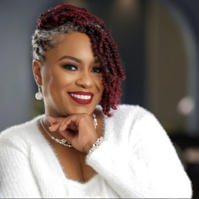 Leadership Consultant, Attorney,Speaker. I train professionals and teams to shift to the next level of business, personal development and purpose.