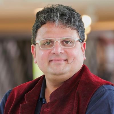 Educator, Cinema lover, M&E Tech evangelist.
Vice President & Business Head,
Chief Technology Officer & Head of Emerging Media - Whistling Woods International