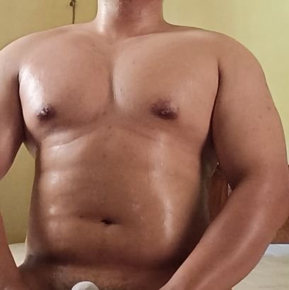 pigustoxyz's profile picture. 🐻ครับ |||