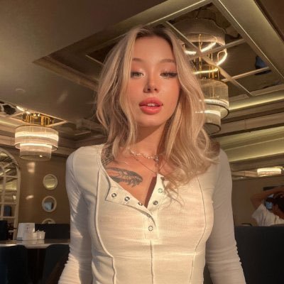 sexy Blonde model 🤍🔥I promise I’ll have your cock pulsating 😉