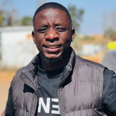 hustla263's profile picture. naturally a good person💯...aspiring Chartered Accountant✨🎓Chelsea/Barca💙.....value positive energy🕺...God over Everything 🙏