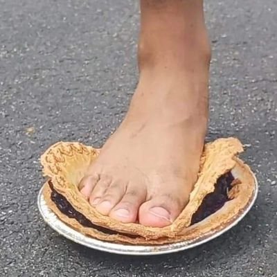 footky5899's profile picture. (MY ONLY ACCOUNT)

No pay accounts, minors, women, or blank profiles.
Notorious barefoot crusher.
Willing to make more friends with common interests.