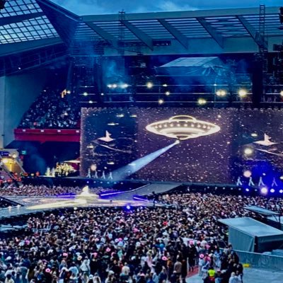 31 - Senior Swiftie ✨ Treacherous stan ❤️ 1989 and Rep tour attendee. ERAS - Edinburgh N1/N2, Liverpool N3, Wembley N6.