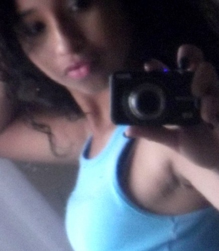 12 aniinhos, chata  rsrsrs , Boba, Cinsera, Amiga, Irritante, Querida 
=)  
Posso ser sua se vc quiser, mais fassa por merecer

  #DSTV por um tempo,
