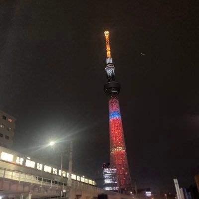 renren__813's profile picture. SUPER BEAVER / Official髭男dism / back number /Mrs. GREEN APPLE