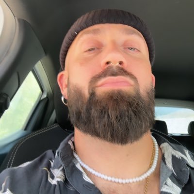 KrissLeyo's profile picture. 