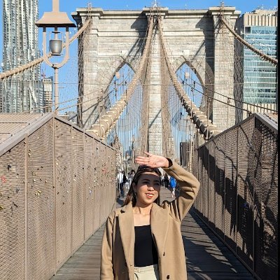 coolstorymavie's profile picture. 