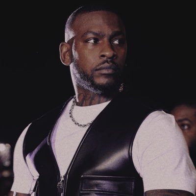 illegaldealings's profile picture. 