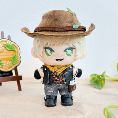 non_colore's profile picture. ツイステ10cmぬいとの暮らし♡・ポム🏹推・ディアソ🐉推 ・よく登場するのは🏹👑🐉・不定期でぬい服頒布🤏・主な生息地はインスタ（ non_colore ）・試験好き・地雷なし