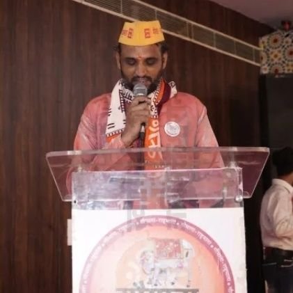🐂सांसद। लोकसभा क्षेत्र नर्मदापुरम/होशंगाबाद
एक देश एक संकल्प ✊ गौमाता राष्ट्रमाता 🐂 🚩
वंदे गौमातरम् भारत माता की जय
☎️७६९७००६४५४